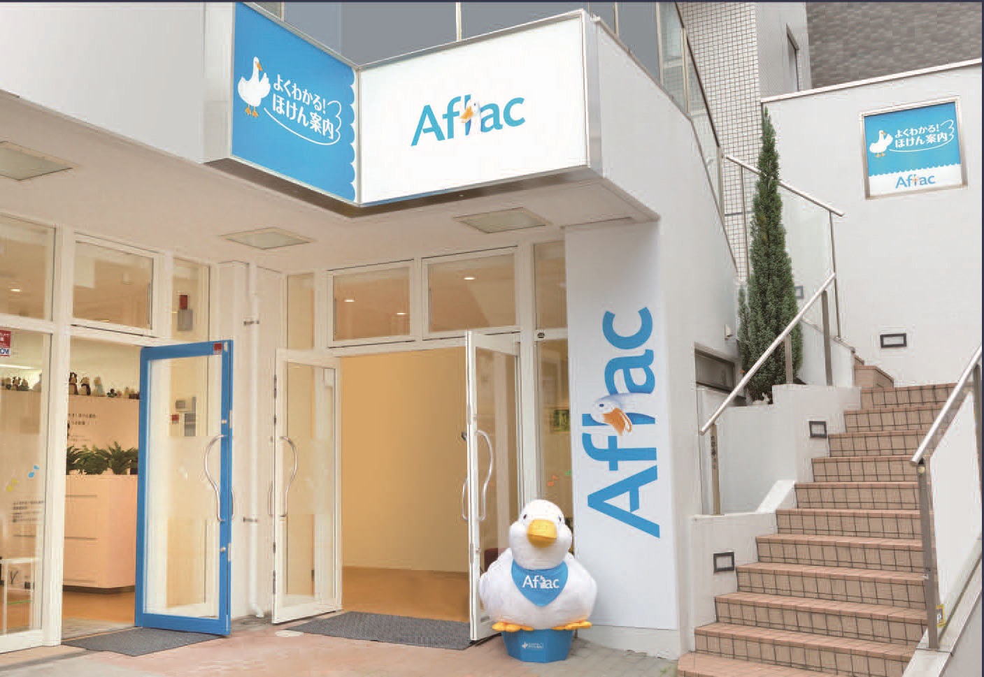店内・スタッフの紹介01