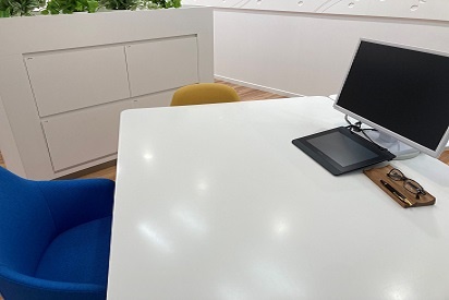 店内・スタッフの紹介02