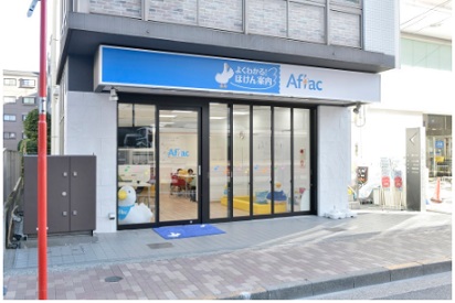 店内・スタッフの紹介01