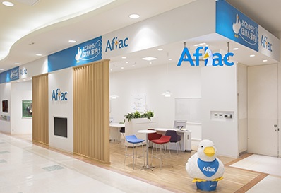 店内・スタッフの紹介01