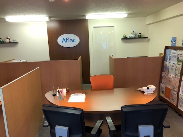 店内・スタッフの紹介02