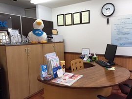 店内・スタッフの紹介01