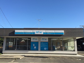 店内・スタッフの紹介01