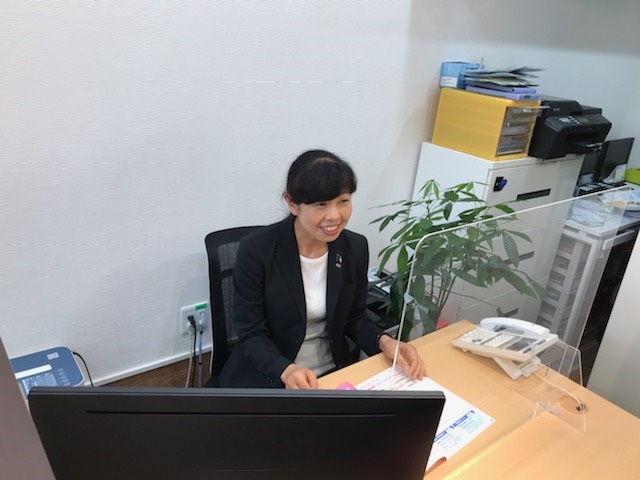 店内・スタッフの紹介02