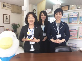 店内・スタッフの紹介02