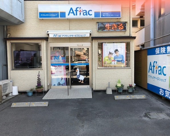 店内・スタッフの紹介01